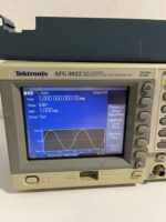 TEKTRONIX AFG3022 - Image 2