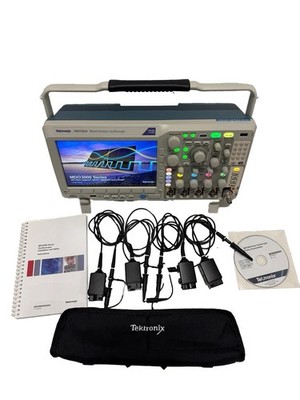 TEKTRONIX MDO3024 Mixed Domein Oscilloscope