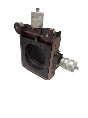 Mitutoyo micrometer heads rotary + X-Y translation stage