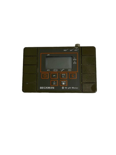 BECKMAN 10 pH Meter