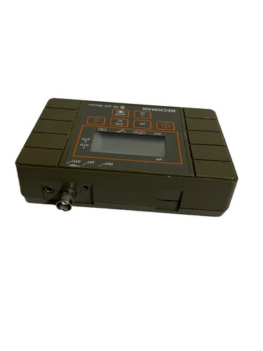BECKMAN 10 pH Meter