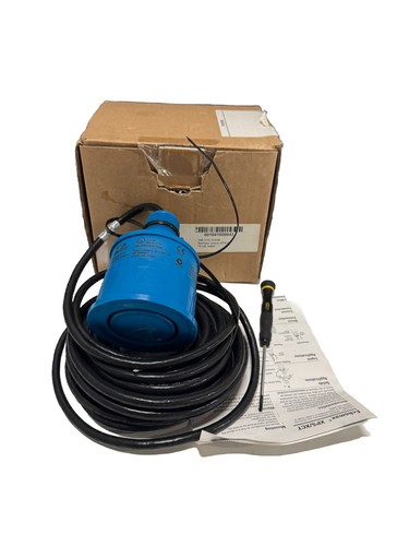 Siemens 7ML1115-0CA30 EchoMax XPS-10 Ultrasonic Level Transducer Sensor